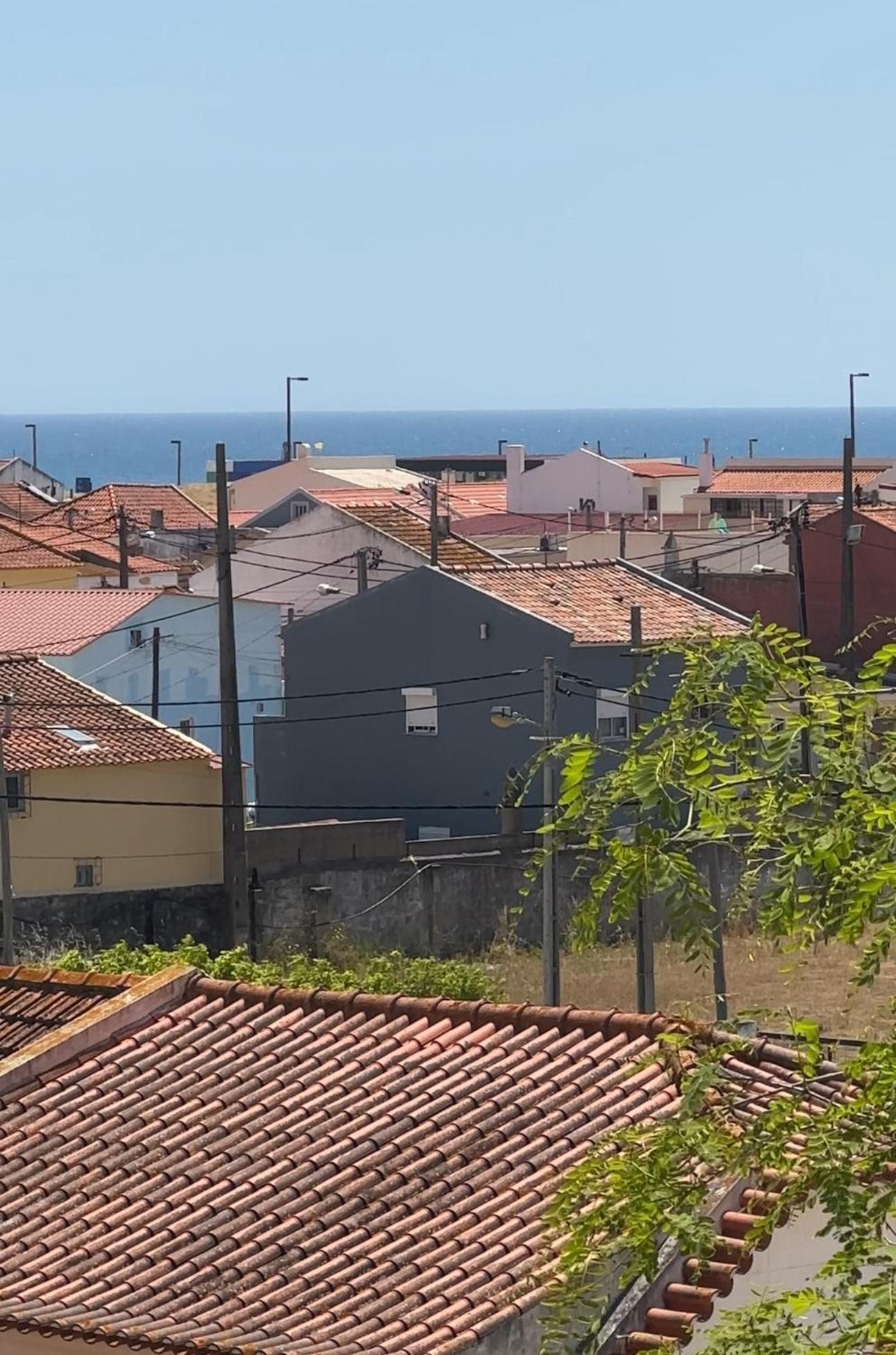 1-Bedroom Sea View Apartment With Private Balcony Costa Da Caparica, Just 5 Minutes From The Beach Costa da Caparica Extérieur photo
