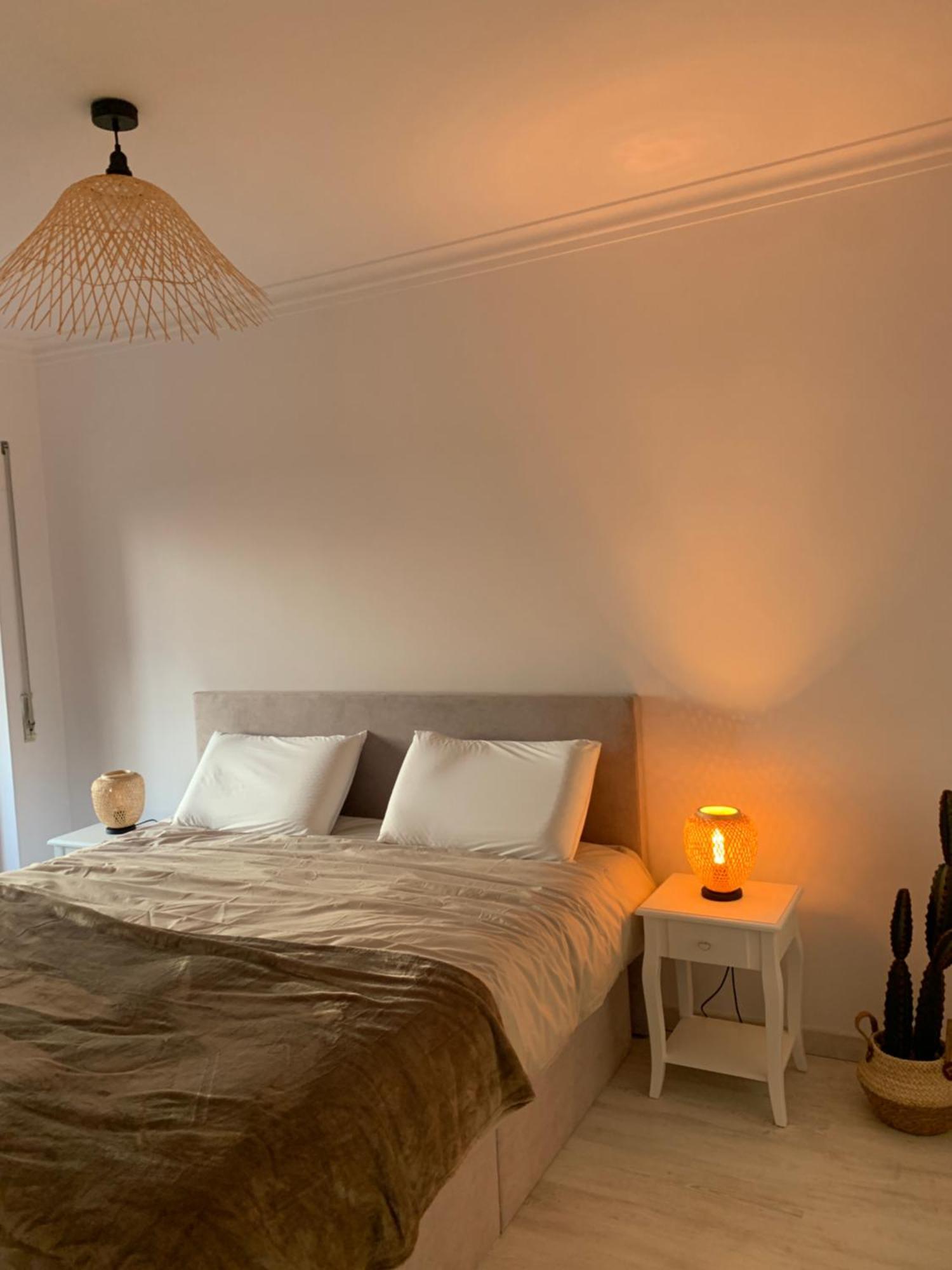 1-Bedroom Sea View Apartment With Private Balcony Costa Da Caparica, Just 5 Minutes From The Beach Costa da Caparica Extérieur photo